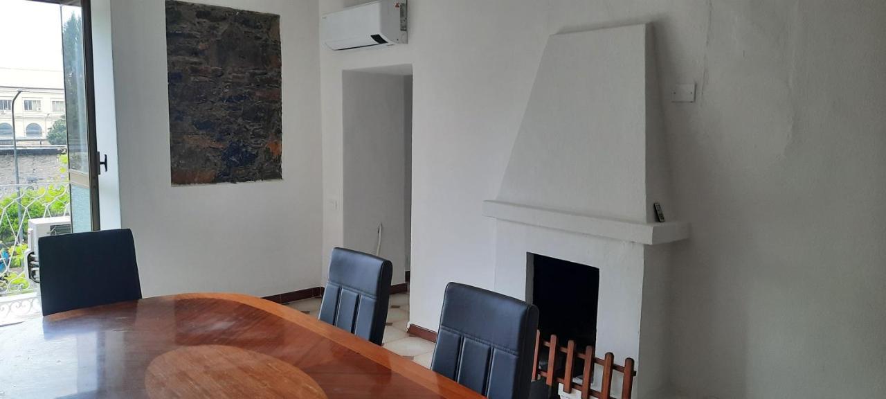 Ferry House Apartment ลาสเปเซีย ภายนอก รูปภาพ